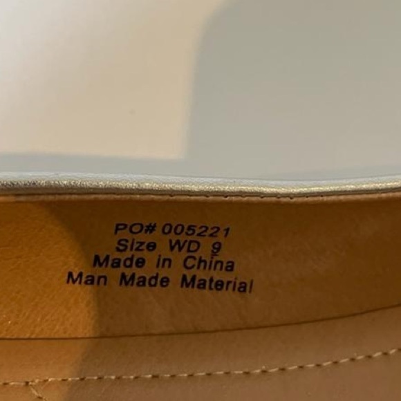 NEW Journee Collection Saar Comfort Insole Round Toe Kitten Heels - Sz 9W - Picture 13 of 14